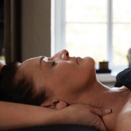 Ansigtsmassage hos Pure Nature Spa