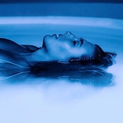Floating hos pause recovery studio