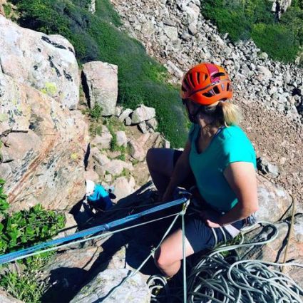 Prøv klippeklatring & rappelling i Sydsverige