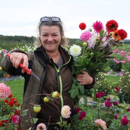 Workshop i at lave sæsonbuketter på Tinnetgaard